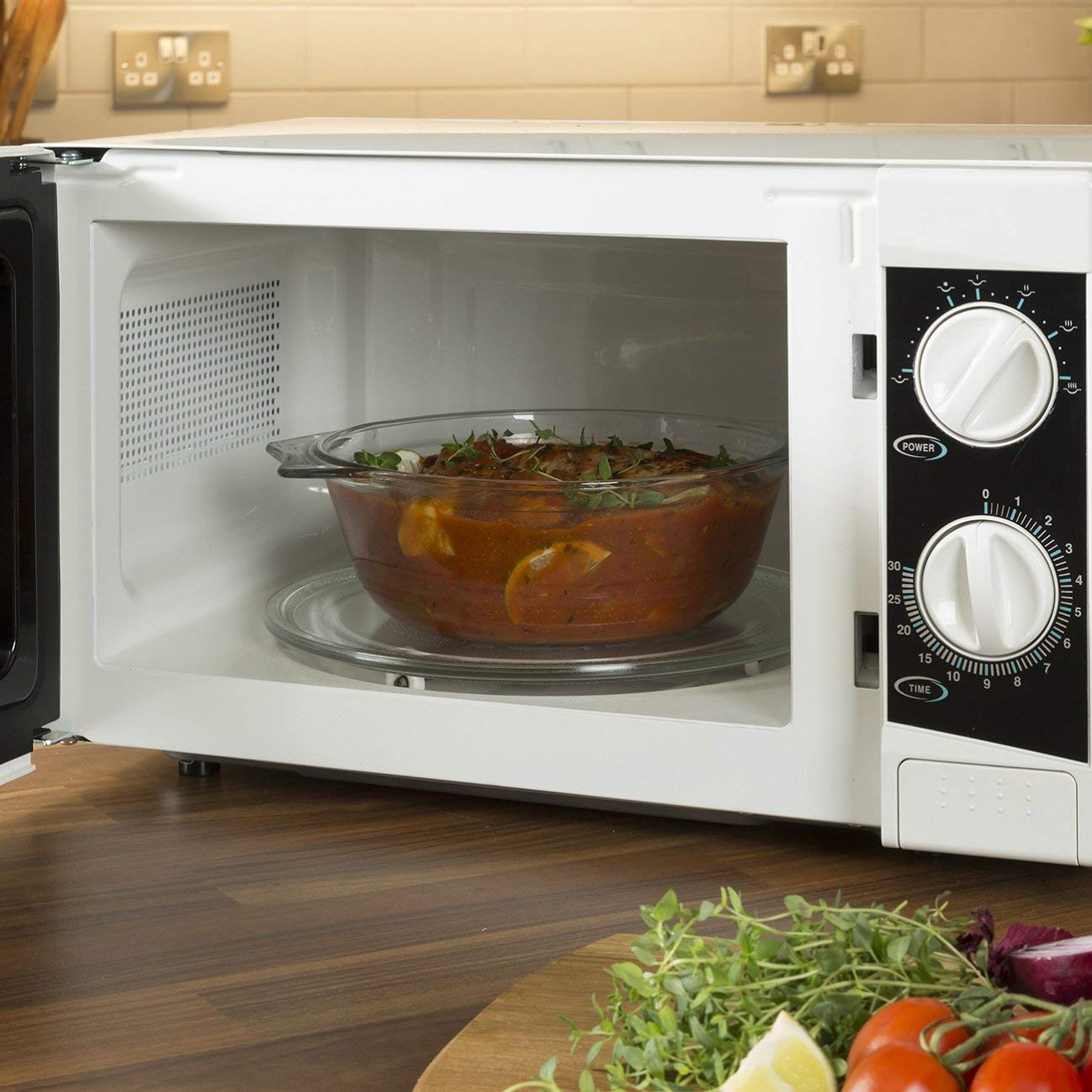 Akai Appliances A24001 (White), Microwave Ovens Reviews and Comments