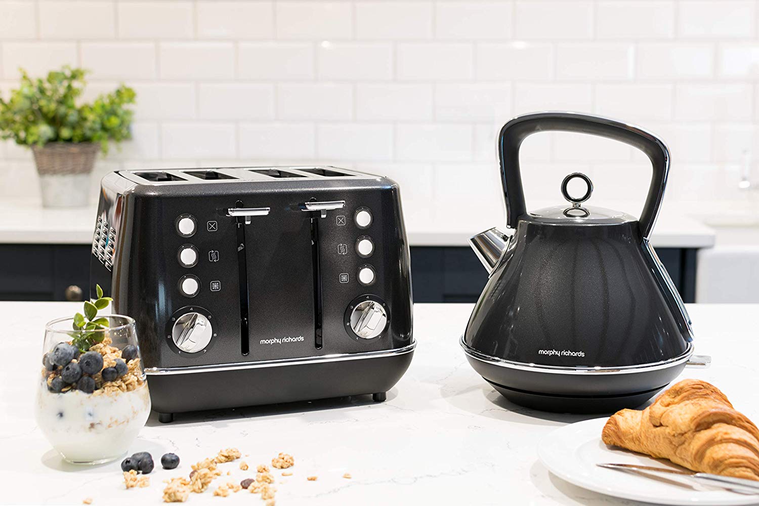 Morphy Richards Evoke 4 Slice Toaster 240105 Black Four Slice Toaster